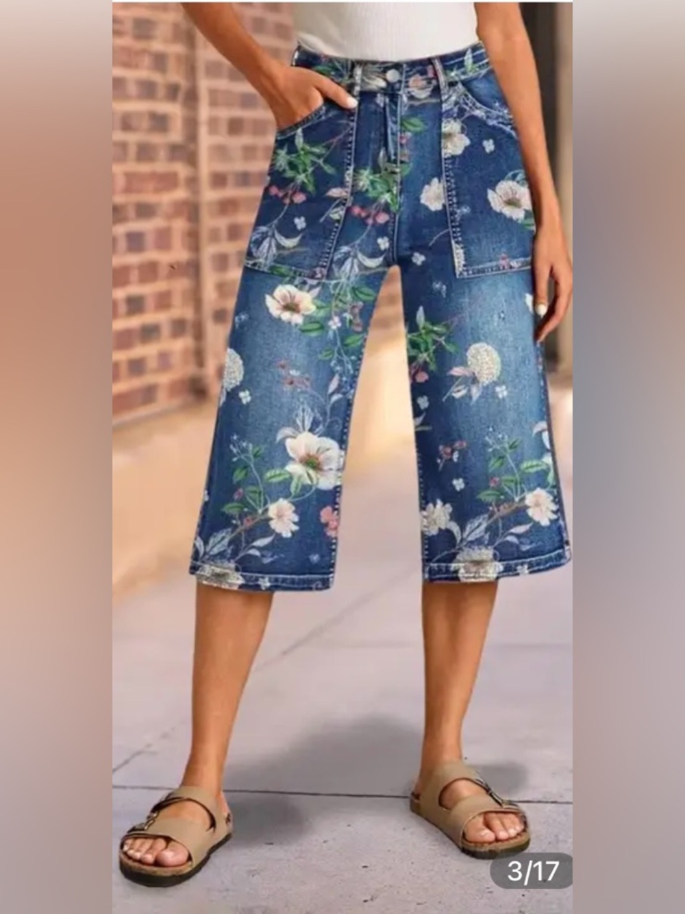 Flamingals Allover Floral Print Patch Pocket Straight Leg Capri Jeans